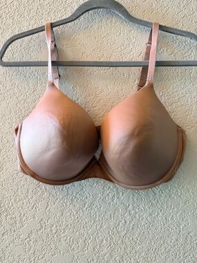 VICTORIA’S SECRET Demi Uplift BioFit Cream Tan Women’s bra Size 40D